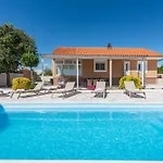 Lamar - With Heated Pool And Whirlpool *