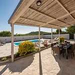 Lamar - With Heated Pool And Whirlpool Rastevic