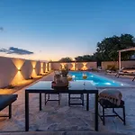 Lamar - With Heated Pool And Whirlpool *