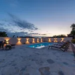 Lamar - With Heated Pool And Whirlpool Hébergement de vacances