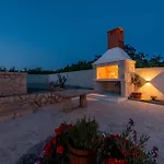 Lamar - With Heated Pool And Whirlpool