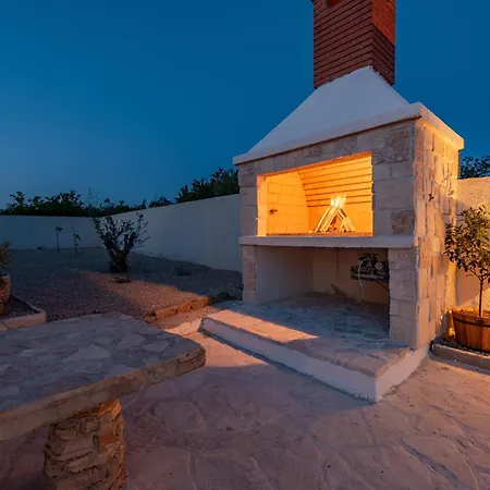 Lamar - With Heated Pool And Whirlpool