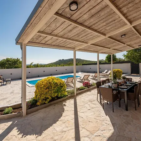 Lamar - With Heated Pool And Whirlpool Rastevic