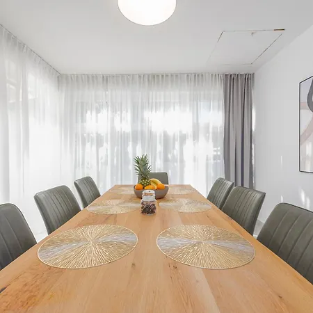 Lamar - With Heated Pool And Whirlpool