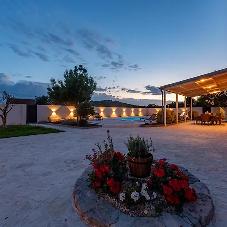 Lamar - With Heated Pool And Whirlpool Hébergement de vacances