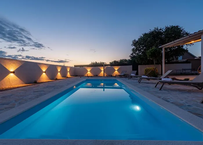 Lamar - With Heated Pool And Whirlpool *