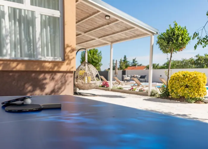 Lamar - With Heated Pool And Whirlpool Σπίτι διακοπών Rastevic