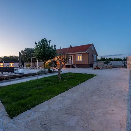 Lamar - With Heated Pool And Whirlpool Rastevic