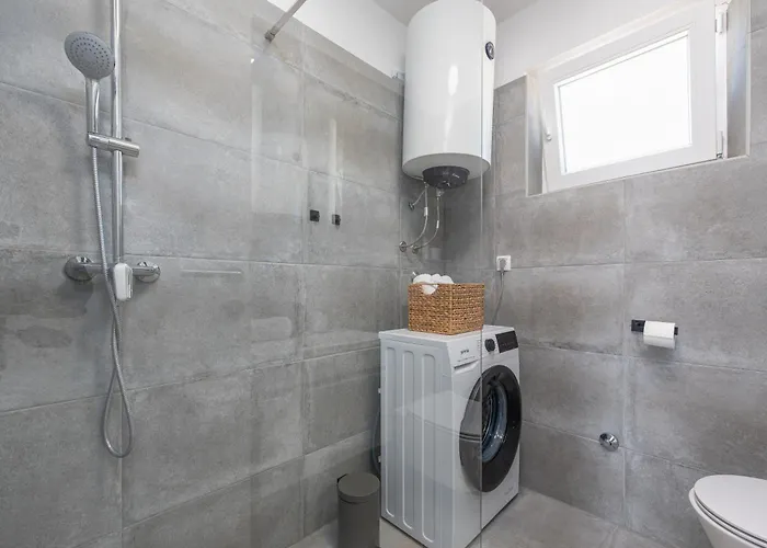Vikendica Lamar - With Heated Pool And Whirlpool Rastevic