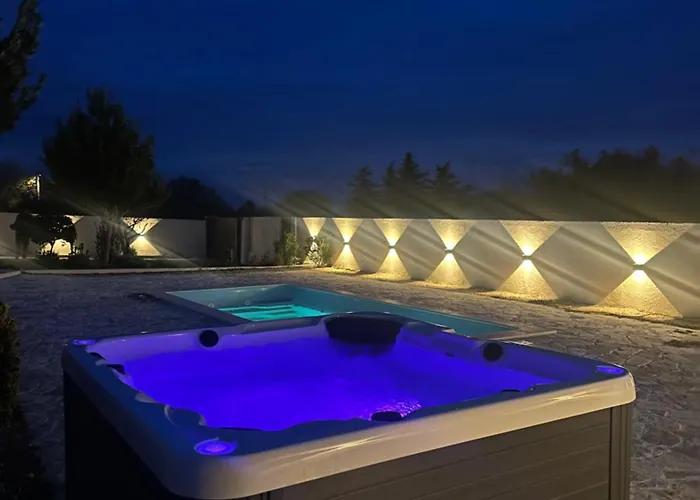 Lamar - With Heated Pool And Whirlpool *